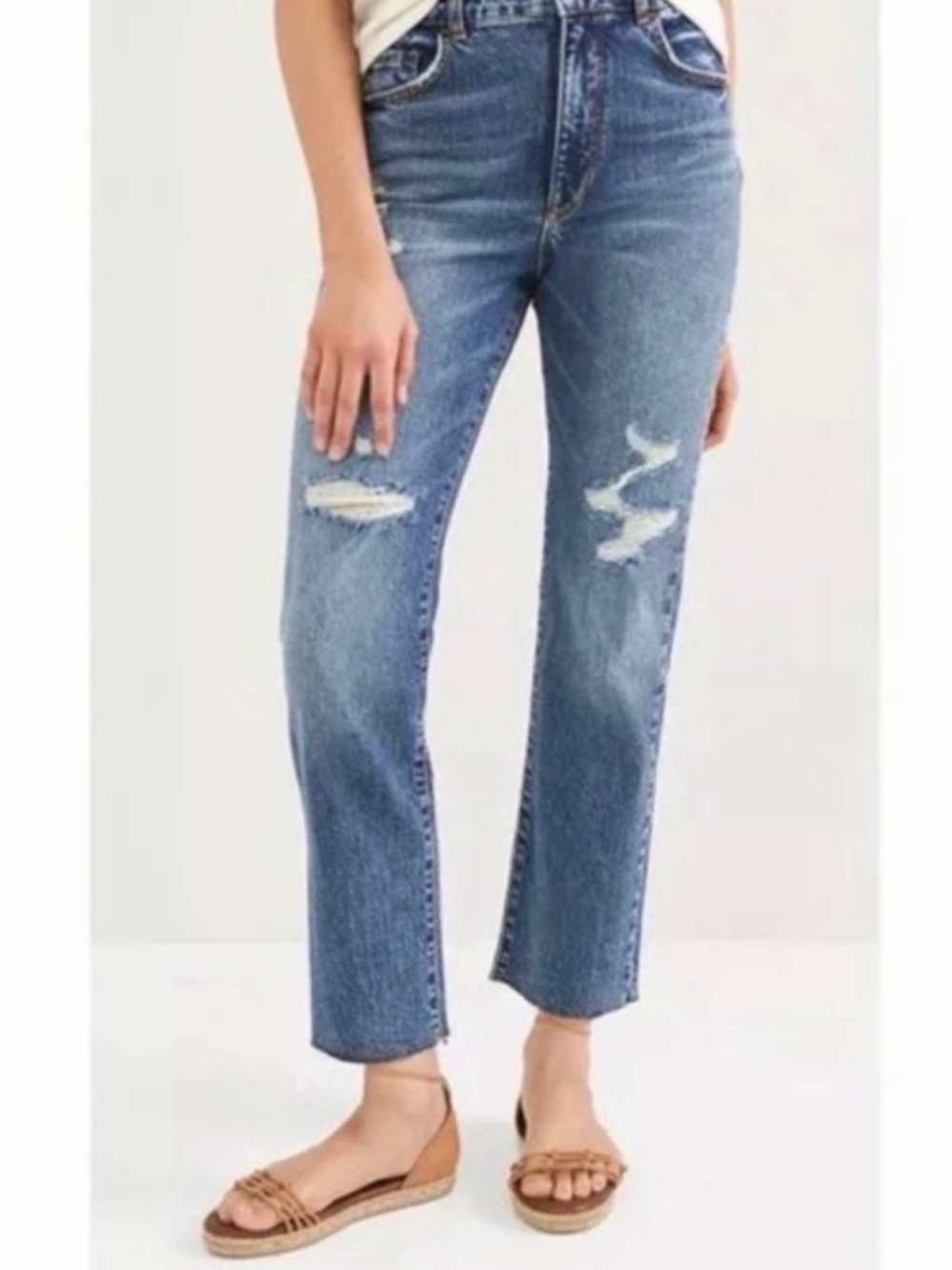 Anthropologie Pilcro Vintage Straight Medium Blue Distressed Straight-Leg Jeans